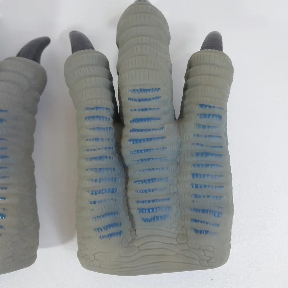 Jurassic World‎ Velociraptor Blue Raptor Dinosaur Claws Park Costume Gloves 2017